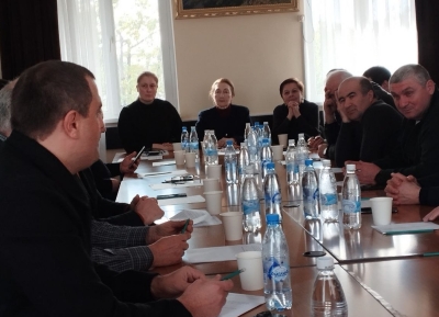 В Общественной палате провели встречу с представителями политических партий