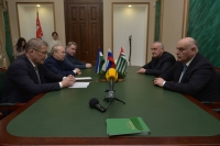 ПРЕЗИДЕНТ АСЛАН БЖАНИЯ ПРИНЯЛ ДЕЛЕГАЦИЮ РЕСПУБЛИКИ БАШКОРТОСТАН